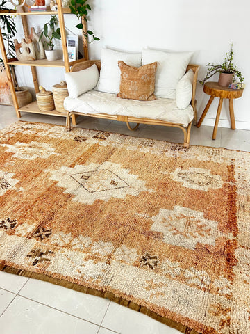 VAYNA - Vintage Moroccan Berber Rug